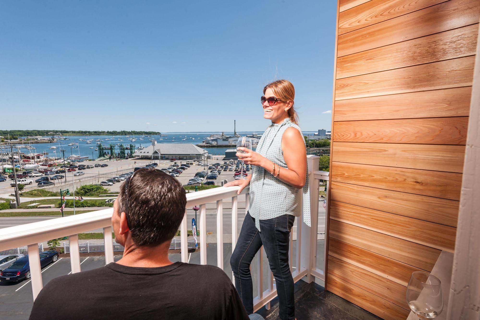 Rockland Harbor Hotel Exterior photo