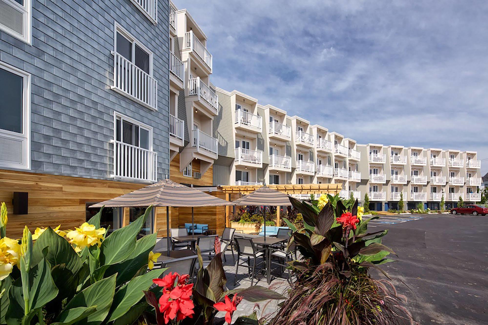 Rockland Harbor Hotel Exterior photo
